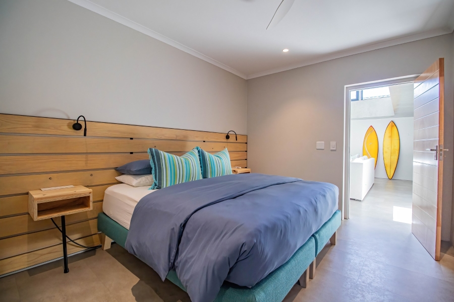 6 Bedroom Property for Sale in Seaside Longships Western Cape